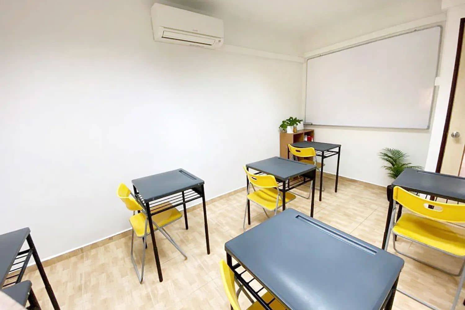 Physics Tuition Classroom Tampines West View 2
